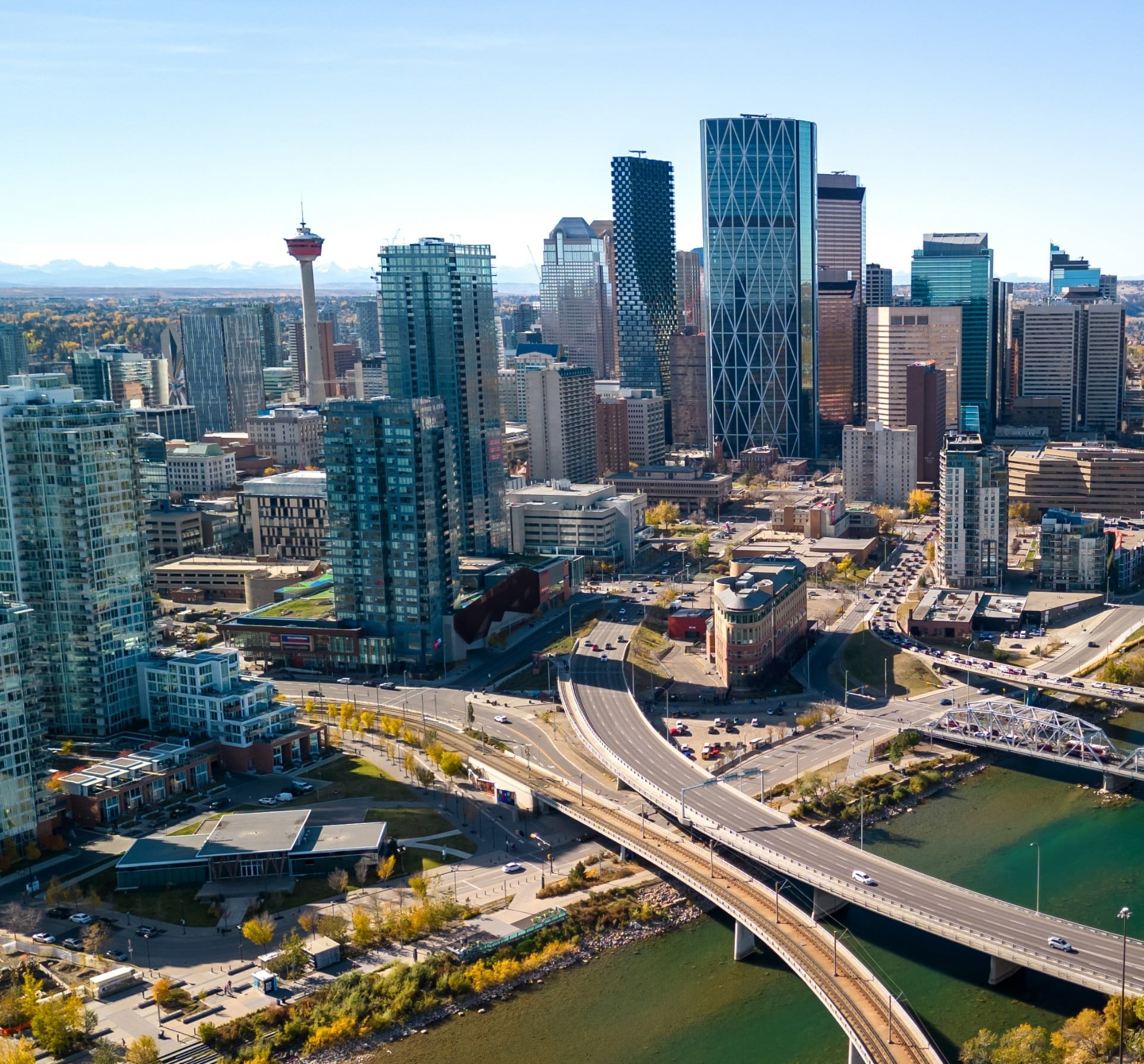 A picture of downtown Calgary's skyline in the summer time.